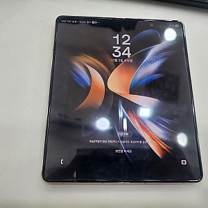 갤럭시폴드4-2860